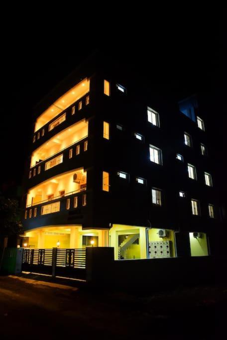 Sri 2bhk For Familys Couples Parking A1 *