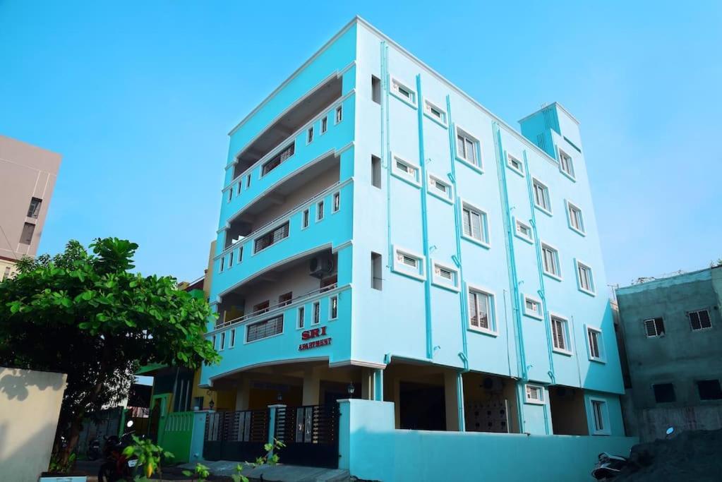 अपार्टमेंट Sri 2bhk For Familys Couples Parking A1 *